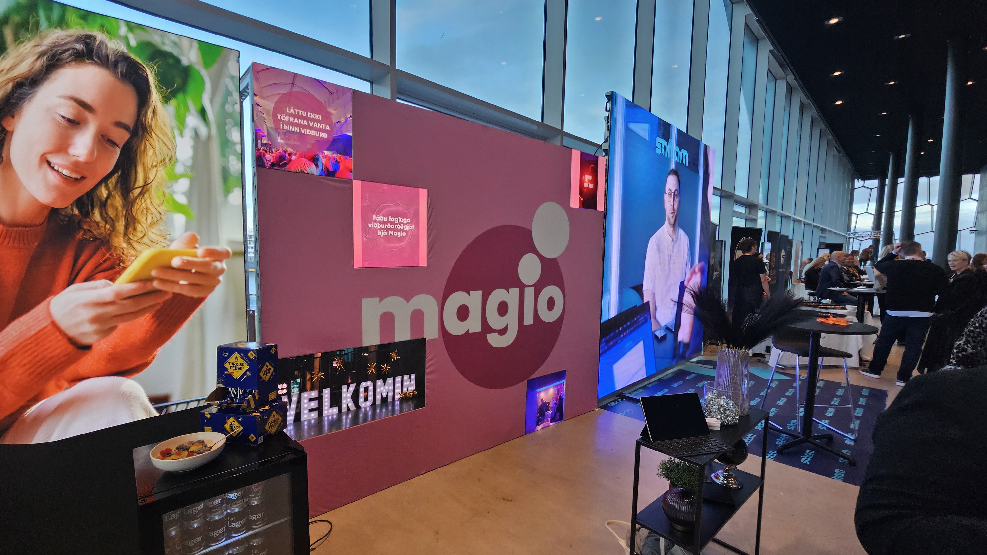 Magio Booth Image 4000x2252 JPG